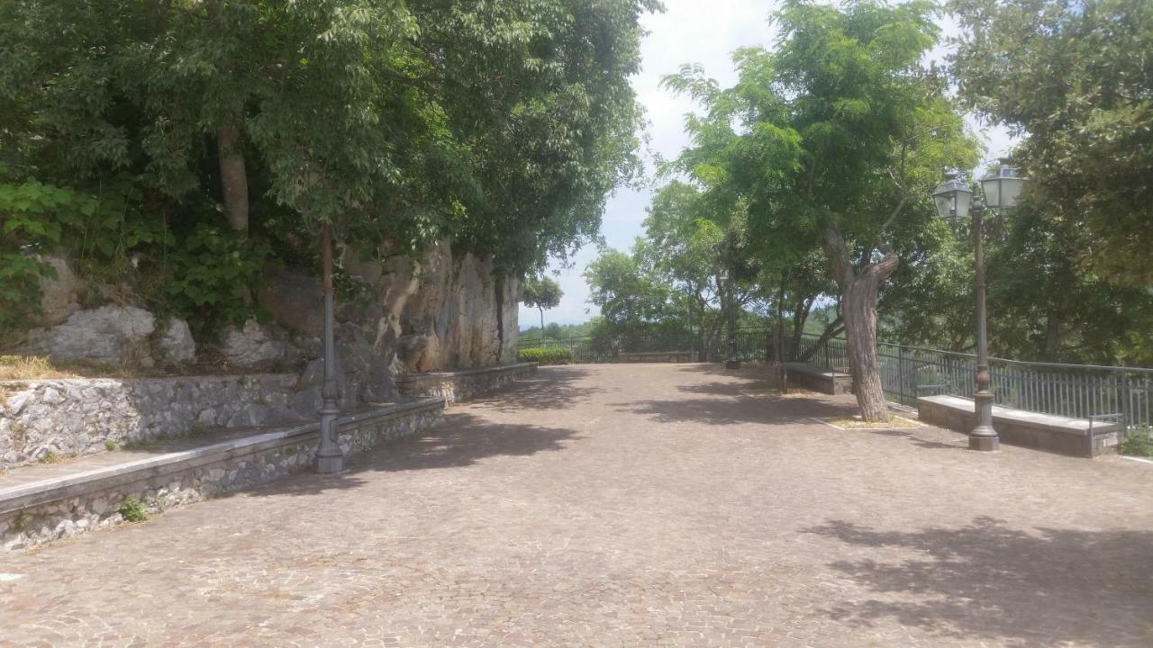 Вилла Casa Di Mamma Rosa Castelnuovo Parano Экстерьер фото